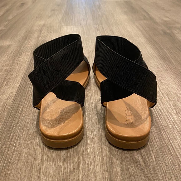 *SOLD* Abound Sylvie Sandal size 8 *NWT* - Picture 4 of 9